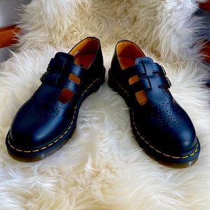 Doc Martins Mary Janes